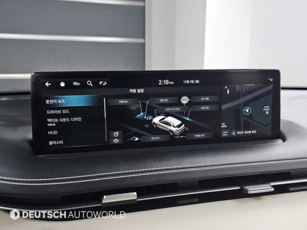 Genesis GV70 — photo 17
