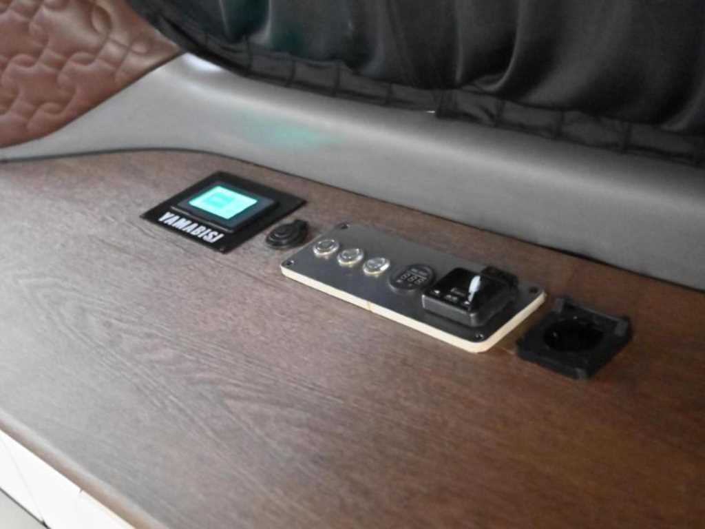 Hyundai Starex — photo 16