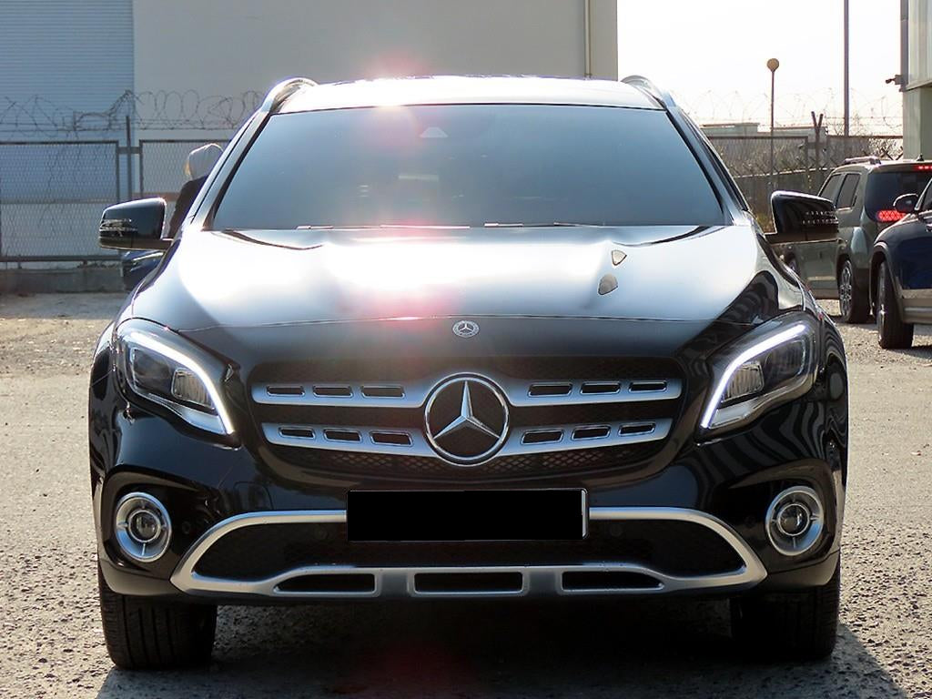 Mercedes-Benz GLA-Class — photo 01
