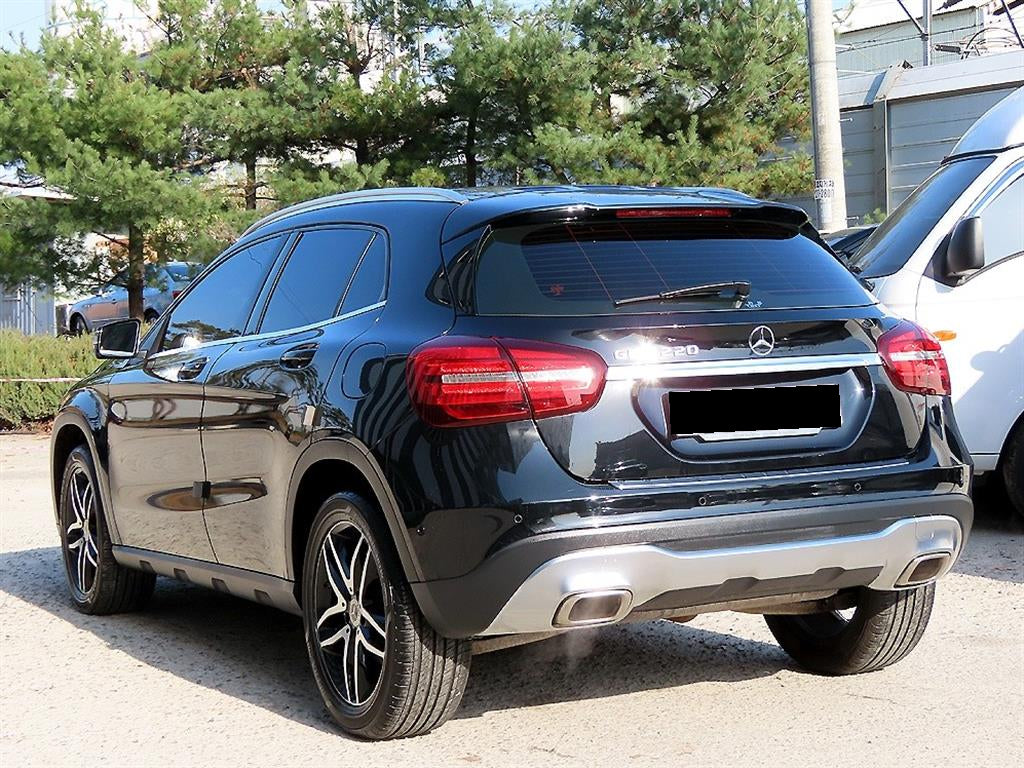 Mercedes-Benz GLA-Class — photo 03
