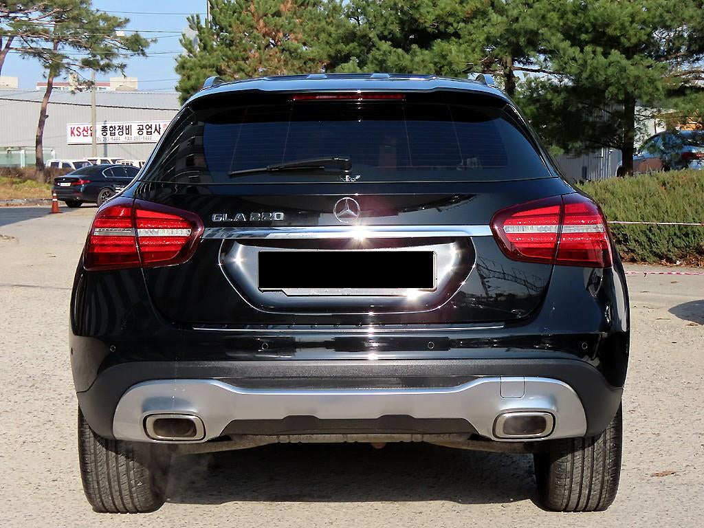Mercedes-Benz GLA-Class — photo 04