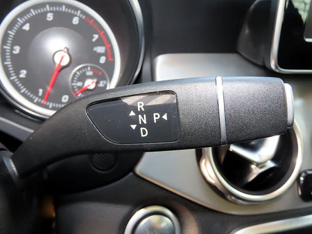Mercedes-Benz GLA-Class — photo 10