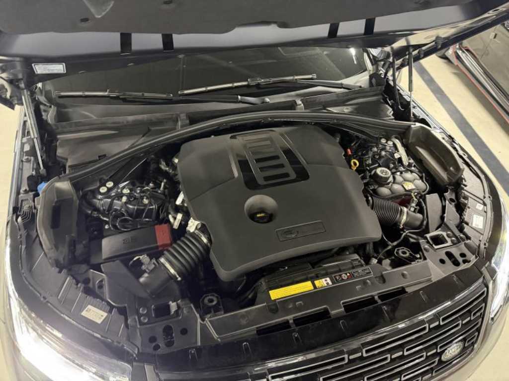 Land Rover Range Rover Velar — photo 05