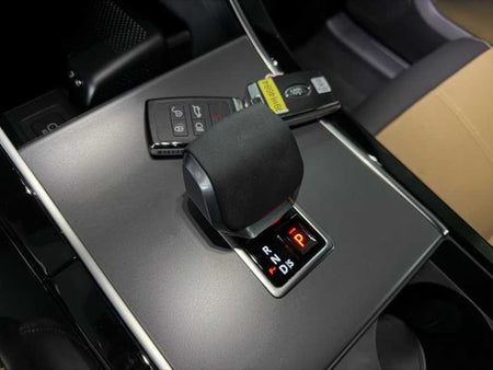 Land Rover Range Rover Velar — photo 16