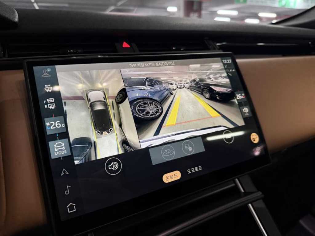 Land Rover Range Rover Velar — photo 18