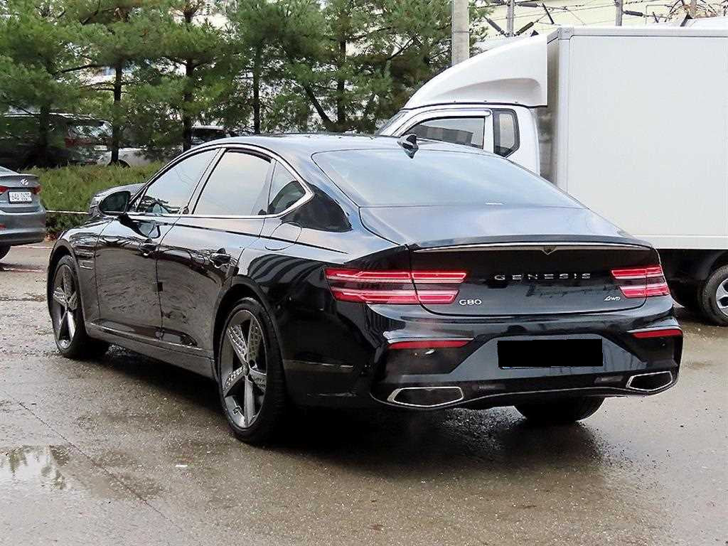 Genesis G80 — photo 03