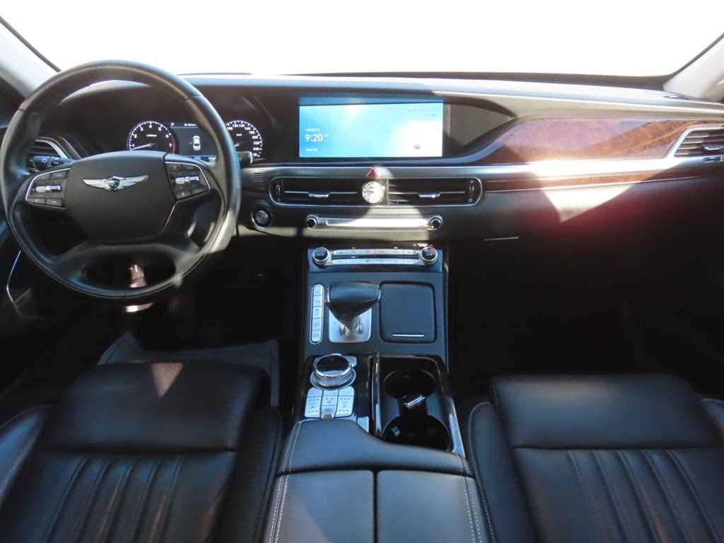 Genesis G90 — photo 06