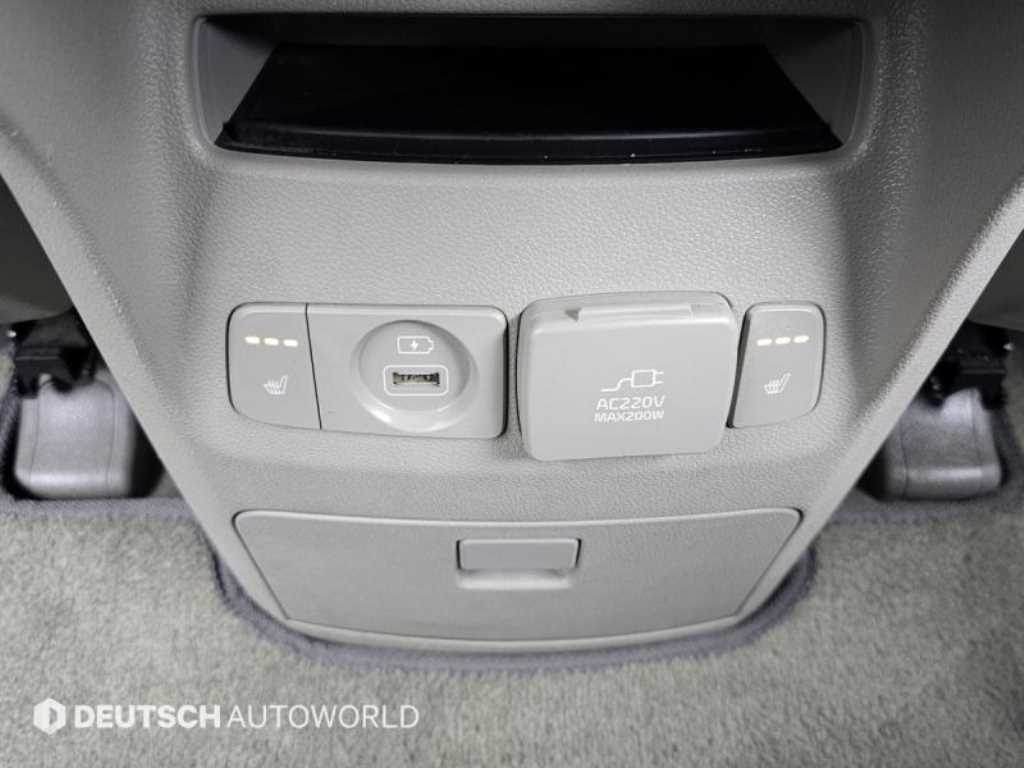 Kia Carnival — photo 16