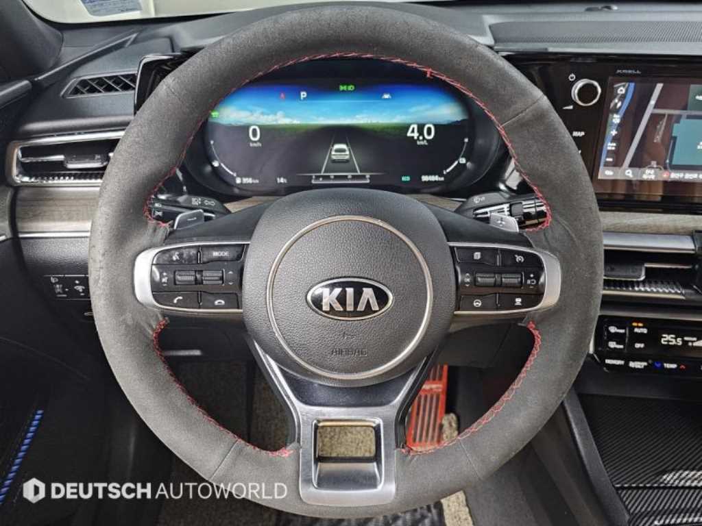 Kia K5 — photo 13