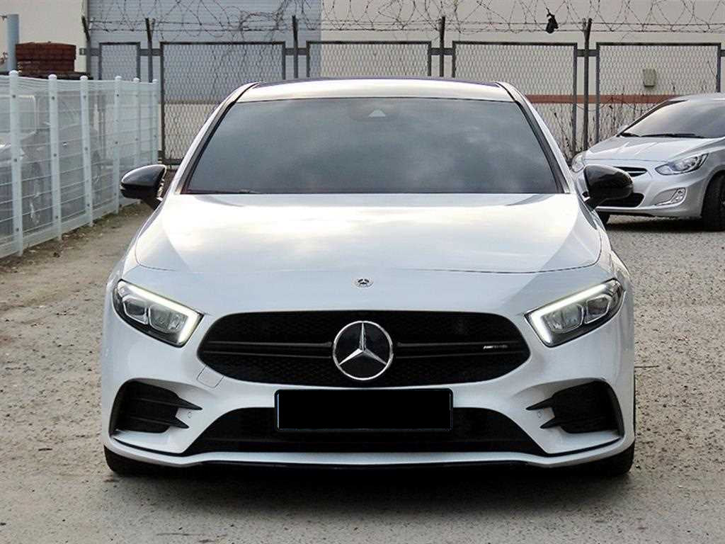 Mercedes-Benz A-Class — photo 01