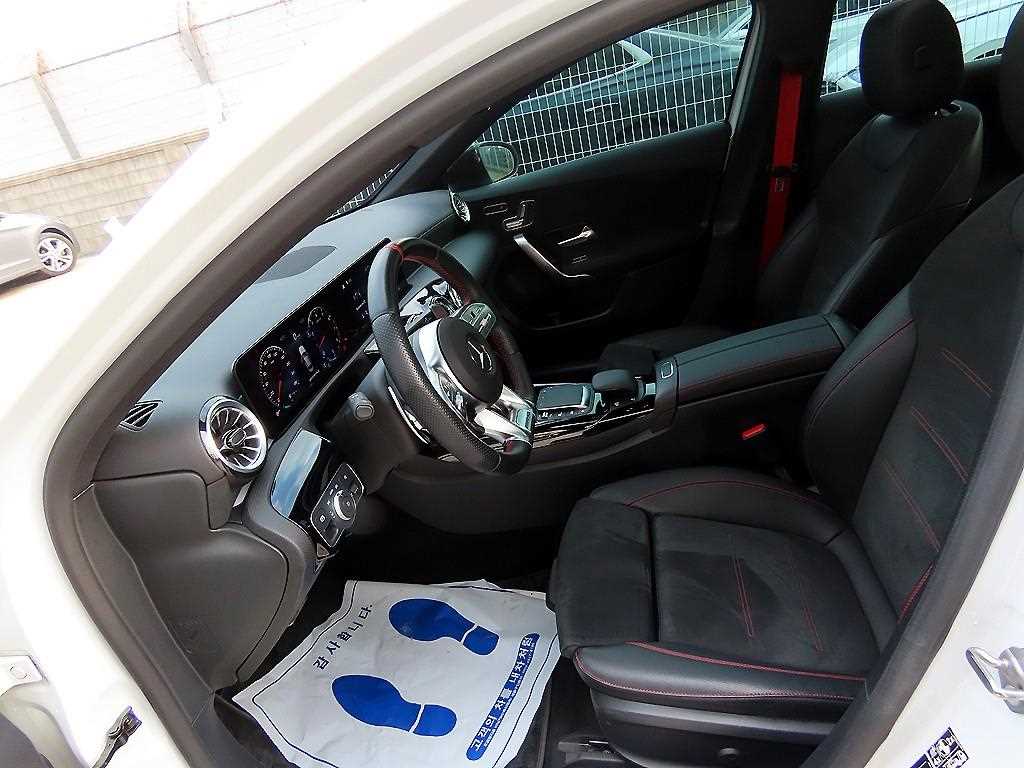 Mercedes-Benz A-Class — photo 05