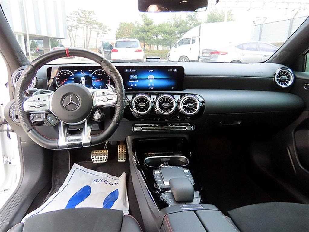 Mercedes-Benz A-Class — photo 07