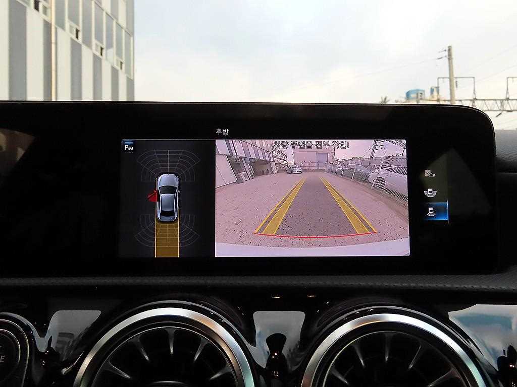 Mercedes-Benz A-Class — photo 15