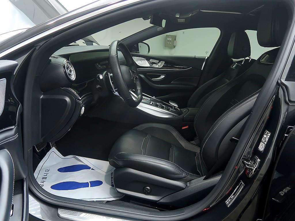 Mercedes-Benz AMG GT — photo 11