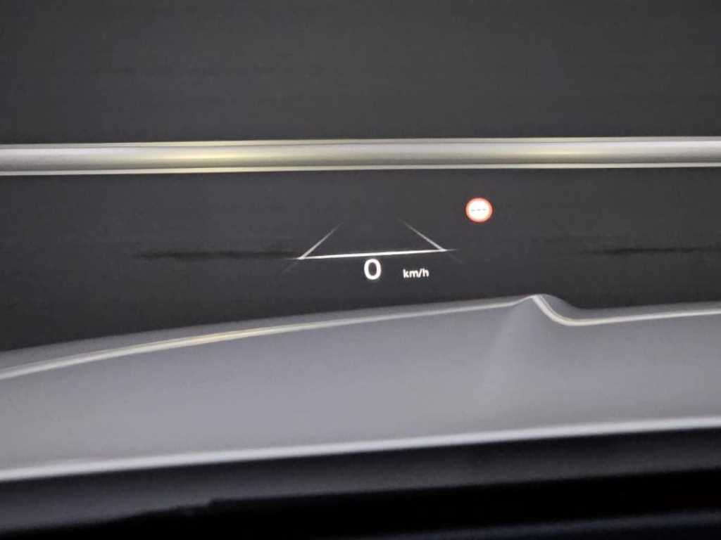 Genesis GV80 — photo 18