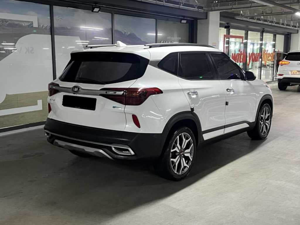 Kia Seltos — photo 04