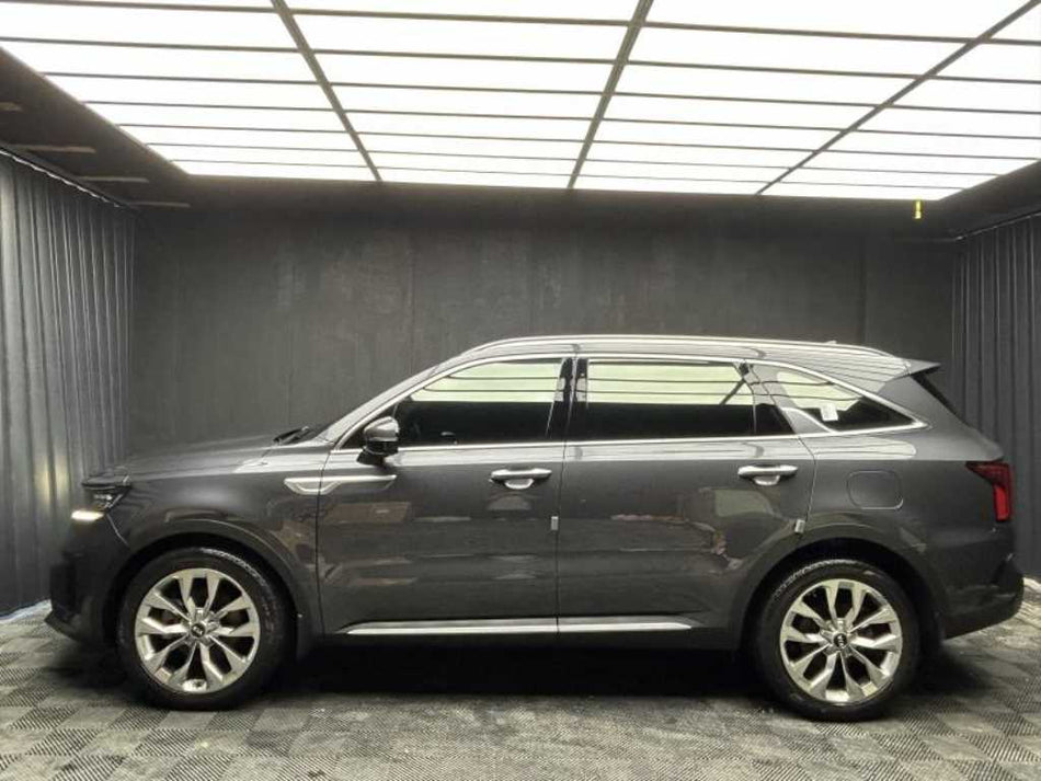 Kia Sorento — photo 02