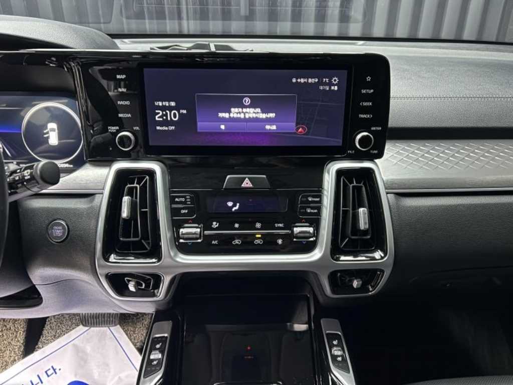 Kia Sorento — photo 12