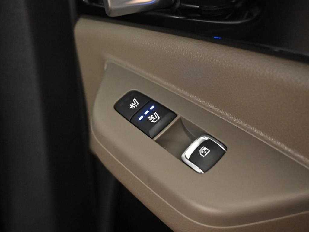 Kia Carnival — photo 16