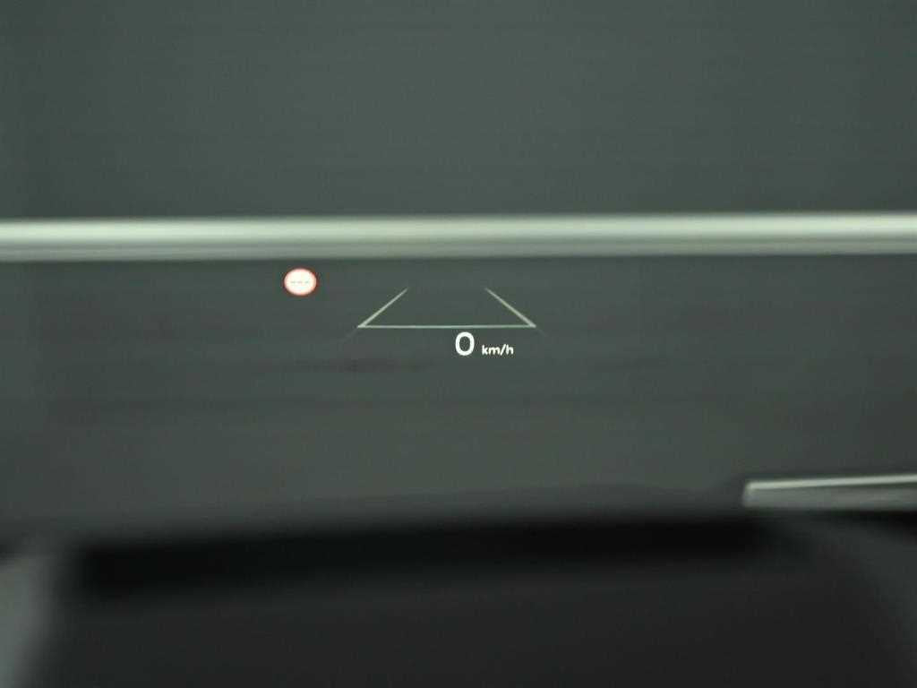 Kia Carnival — photo 18