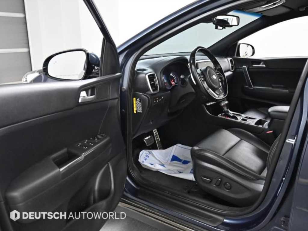 Kia Sportage — photo 11