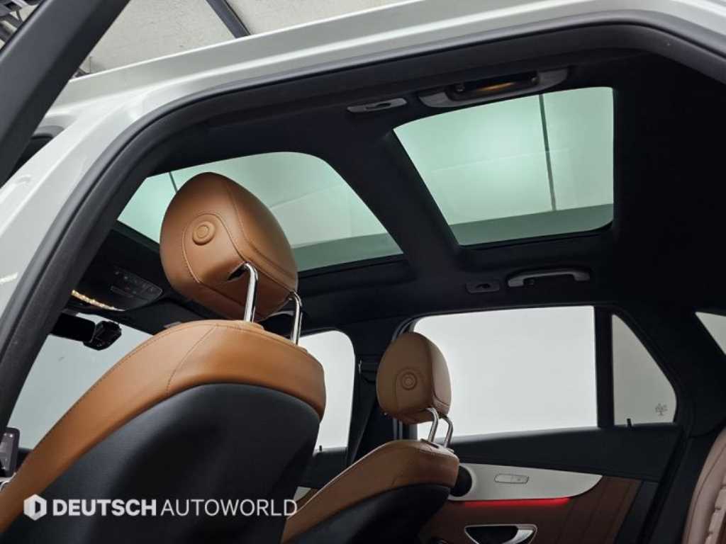 Mercedes-Benz GLC-Class — photo 19