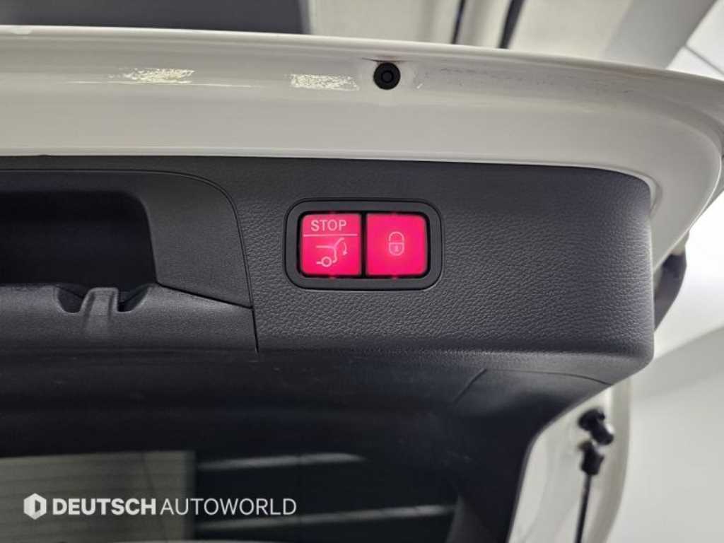 Mercedes-Benz GLC-Class — photo 20