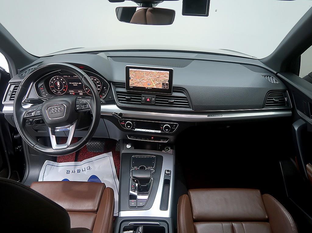 Audi Q5 — photo 05