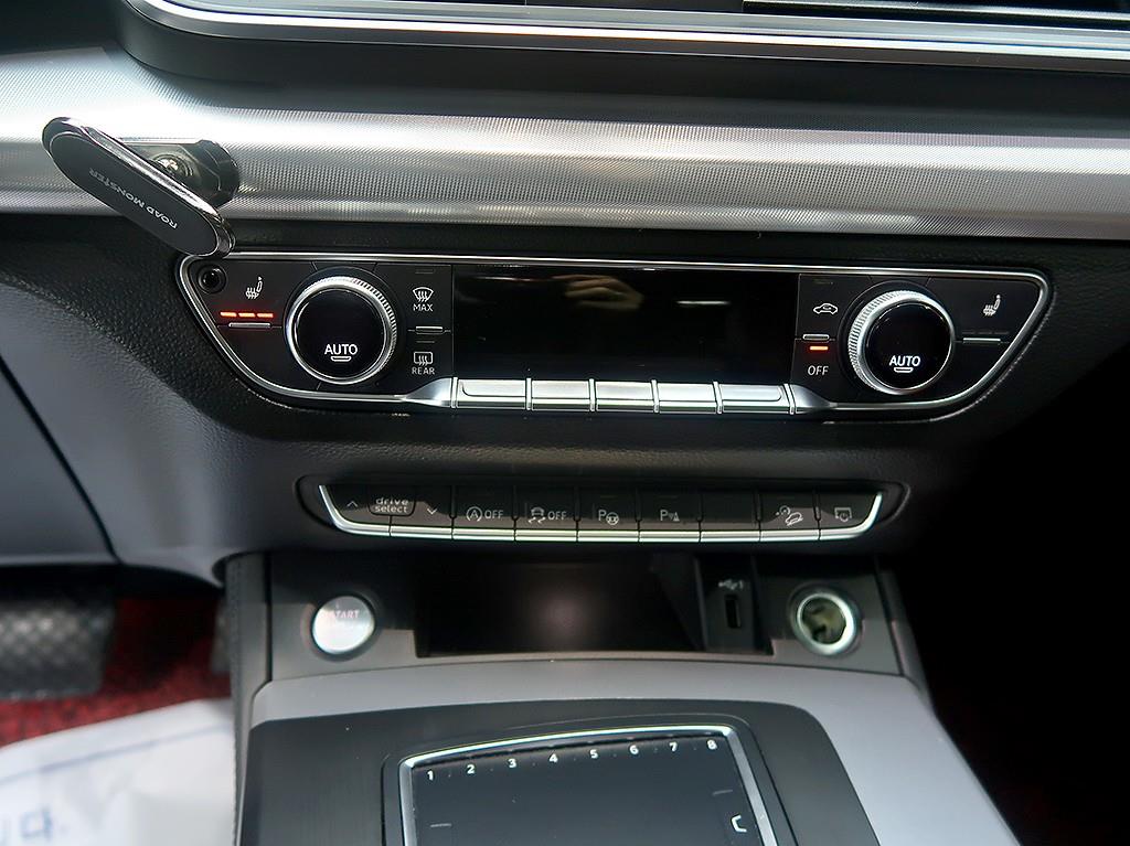 Audi Q5 — photo 09