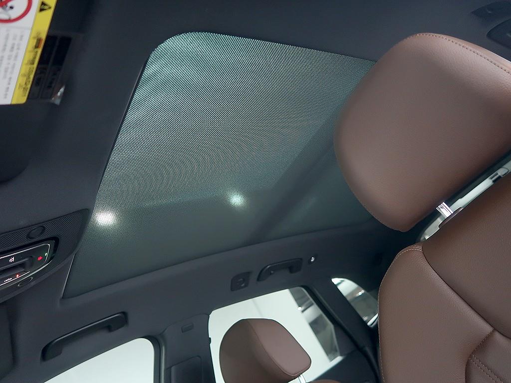 Audi Q5 — photo 13
