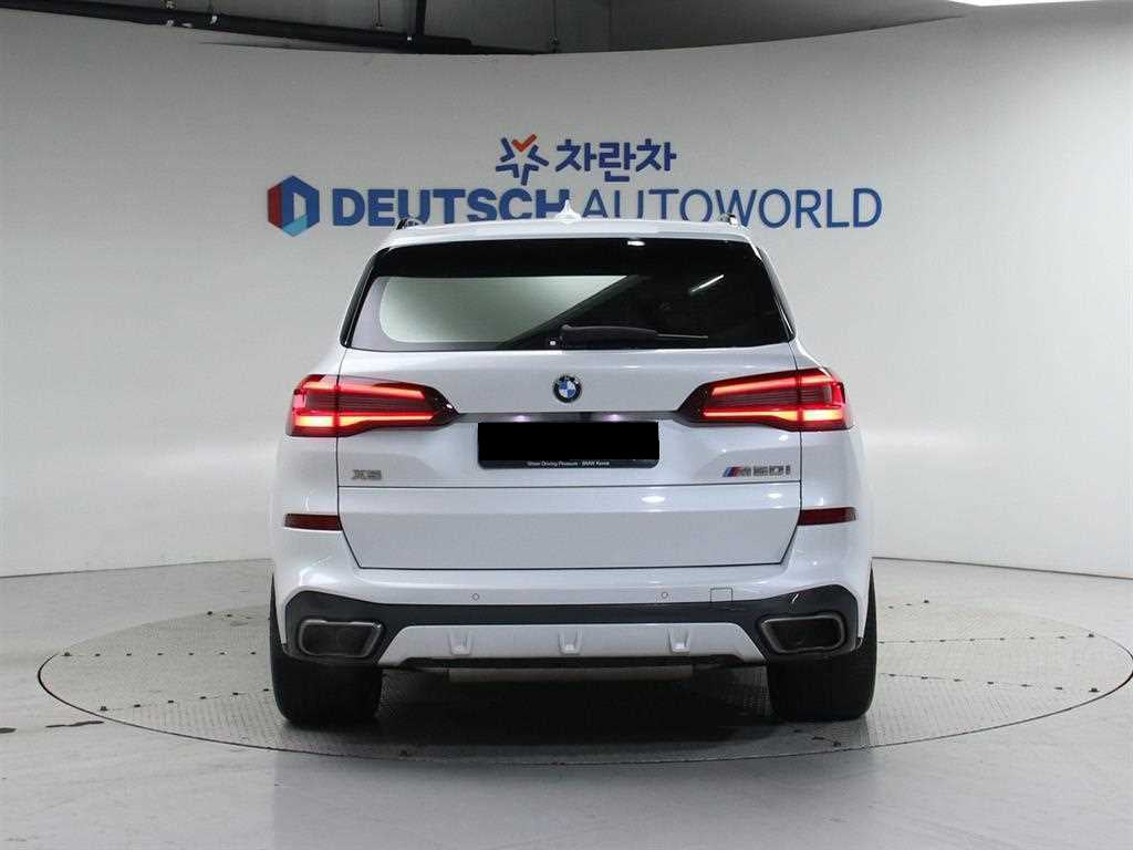 BMW X5 — photo 04