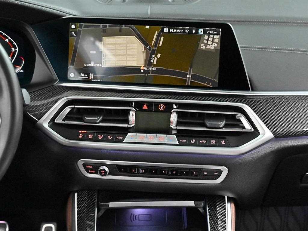 BMW X5 — photo 13