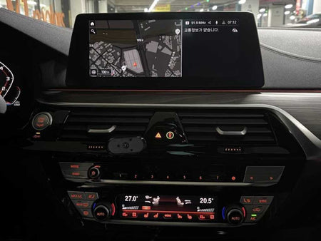 BMW 5-Series — photo 09
