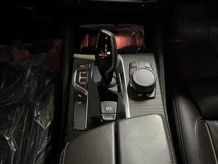 BMW 5-Series — photo 10
