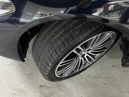 BMW 5-Series — photo 19