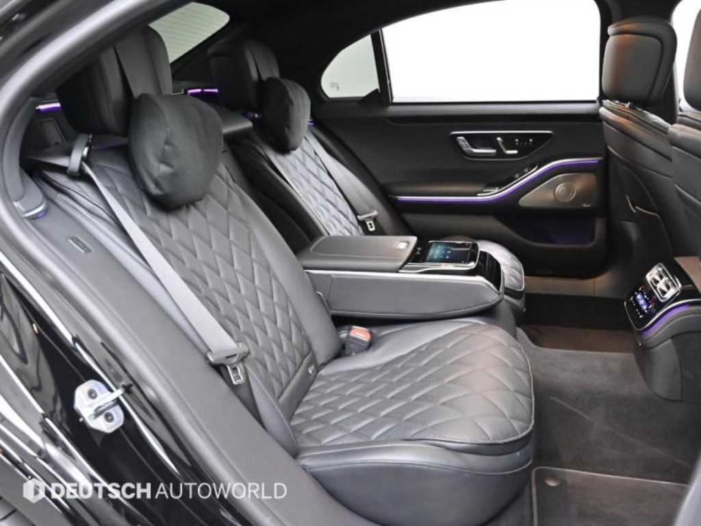 Mercedes-Benz S-Class — photo 12