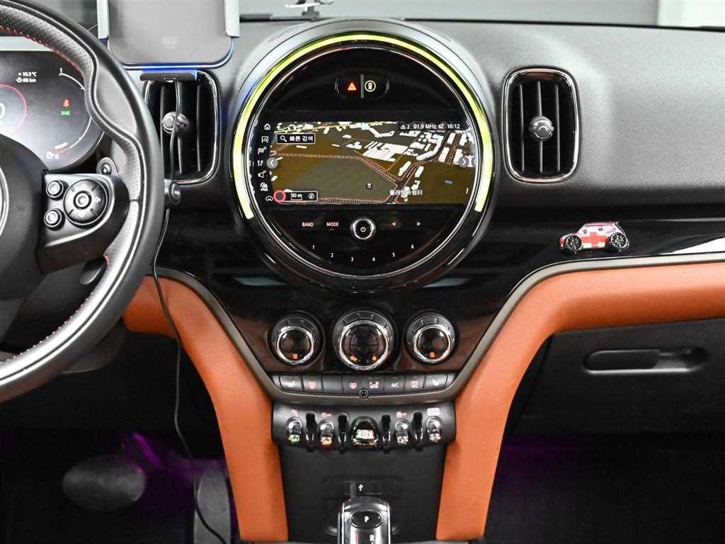 Mini Countryman — photo 14