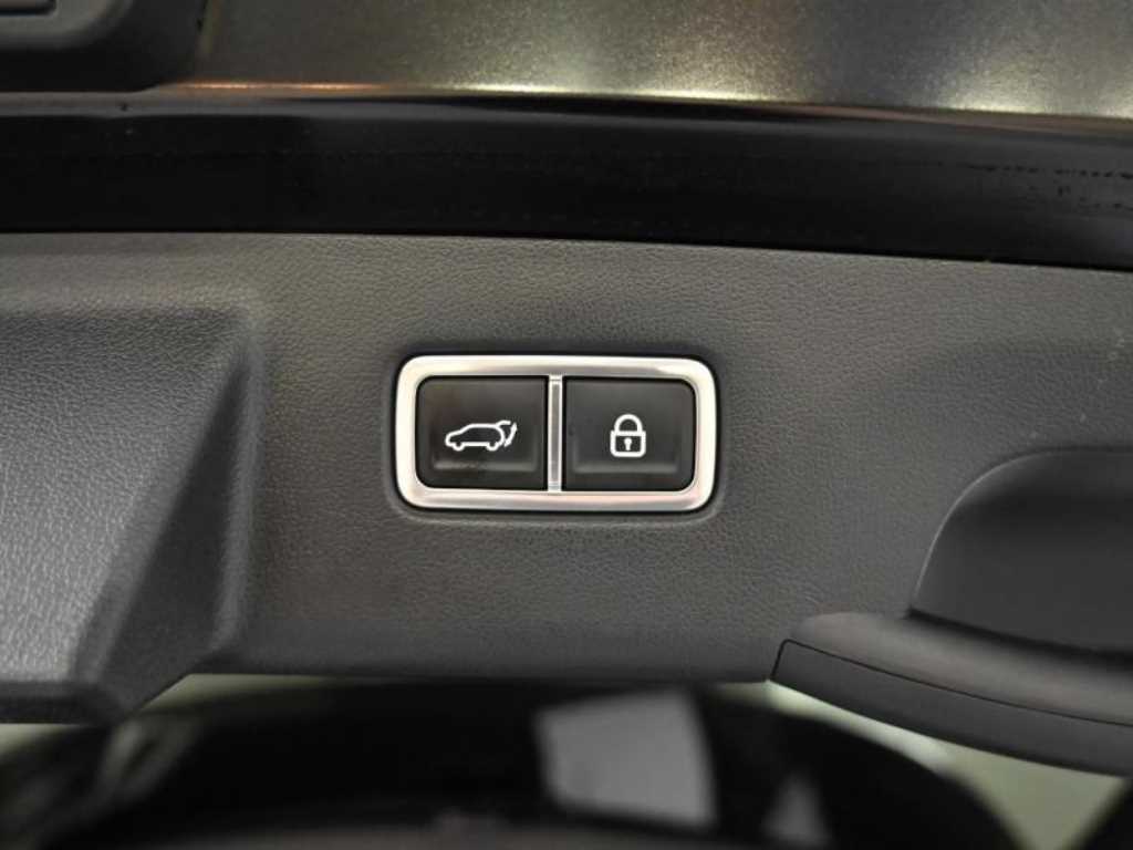 Kia Sorento — photo 20
