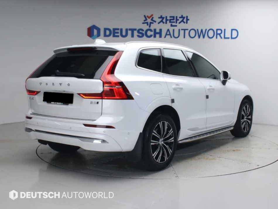 Volvo XC60 — photo 02