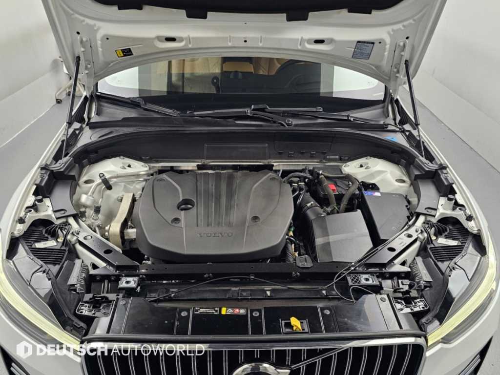 Volvo XC60 — photo 06
