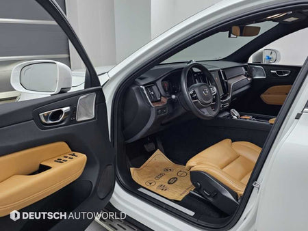 Volvo XC60 — photo 11