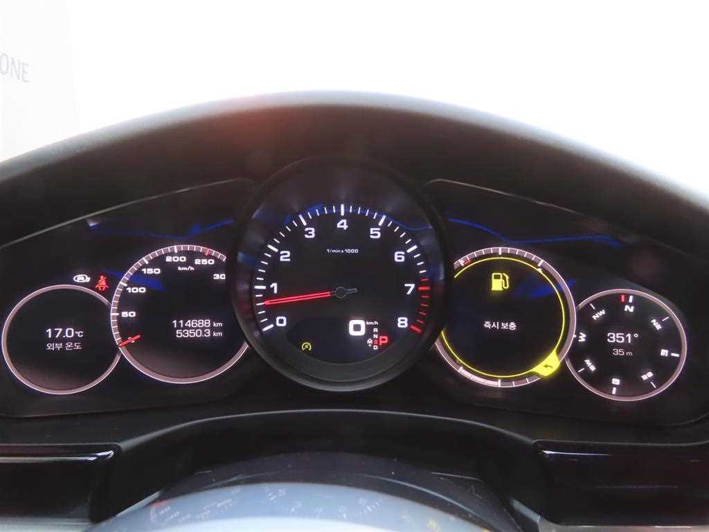 Porsche Panamera — photo 10