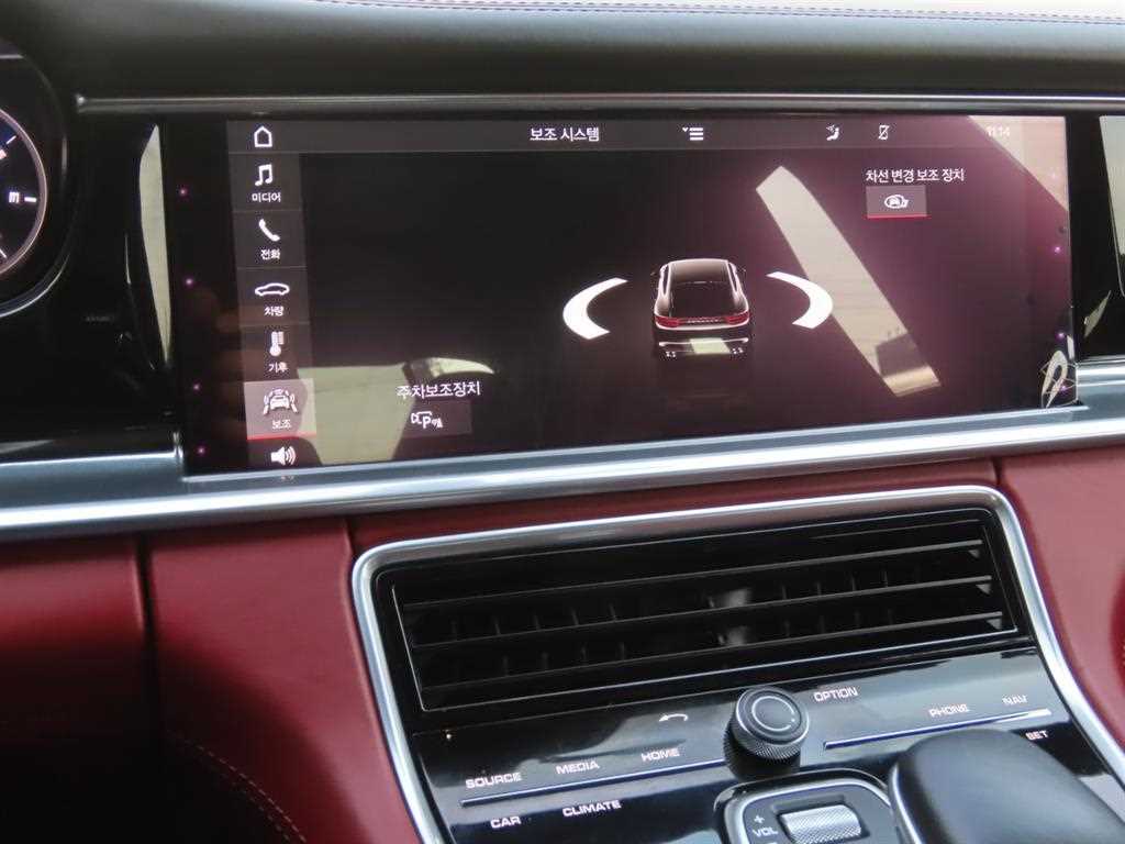 Porsche Panamera — photo 14