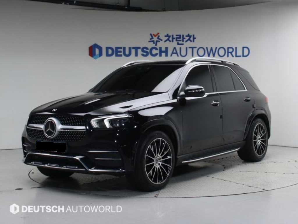 Mercedes-Benz GLE-Class — photo 01