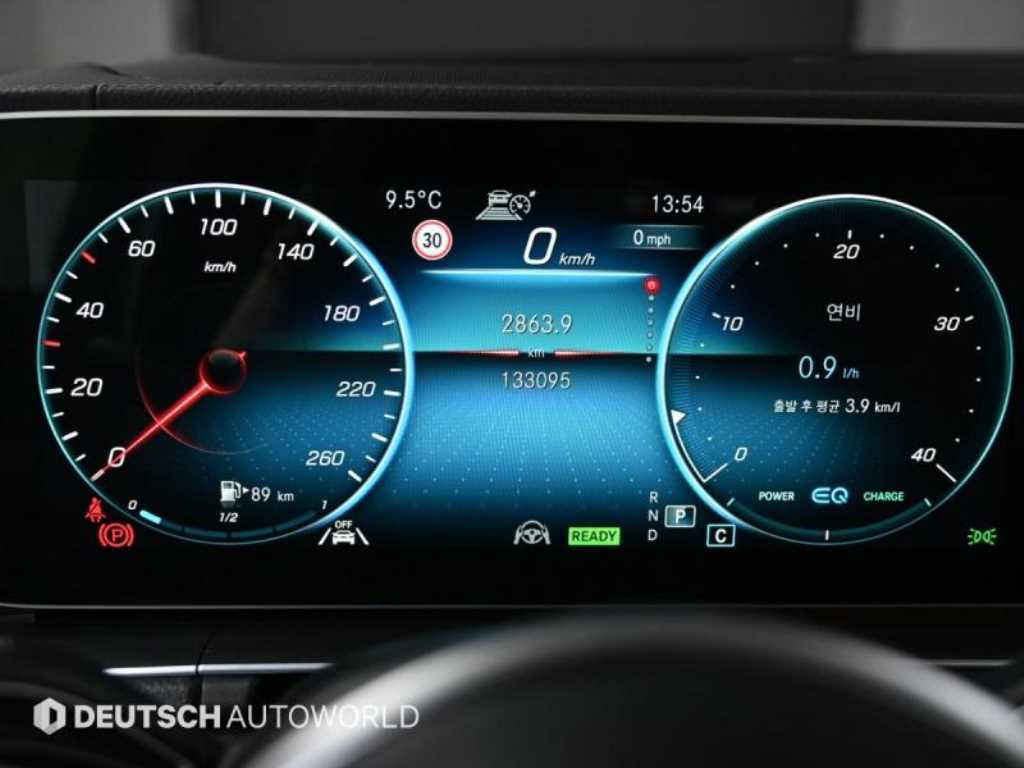 Mercedes-Benz GLE-Class — photo 08