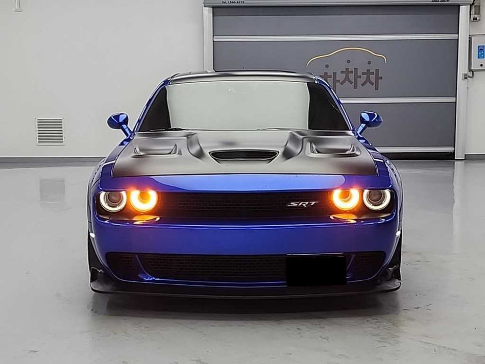 Dodge Challenger — photo 02