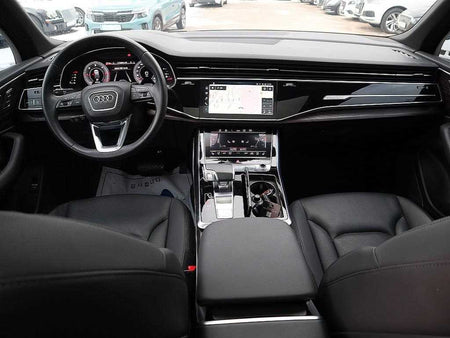 Audi Q7 — photo 06