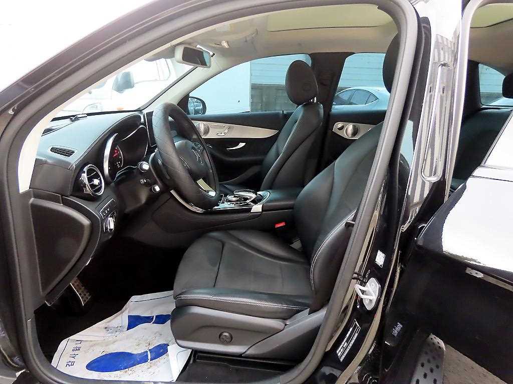 Mercedes-Benz GLC-Class — photo 05