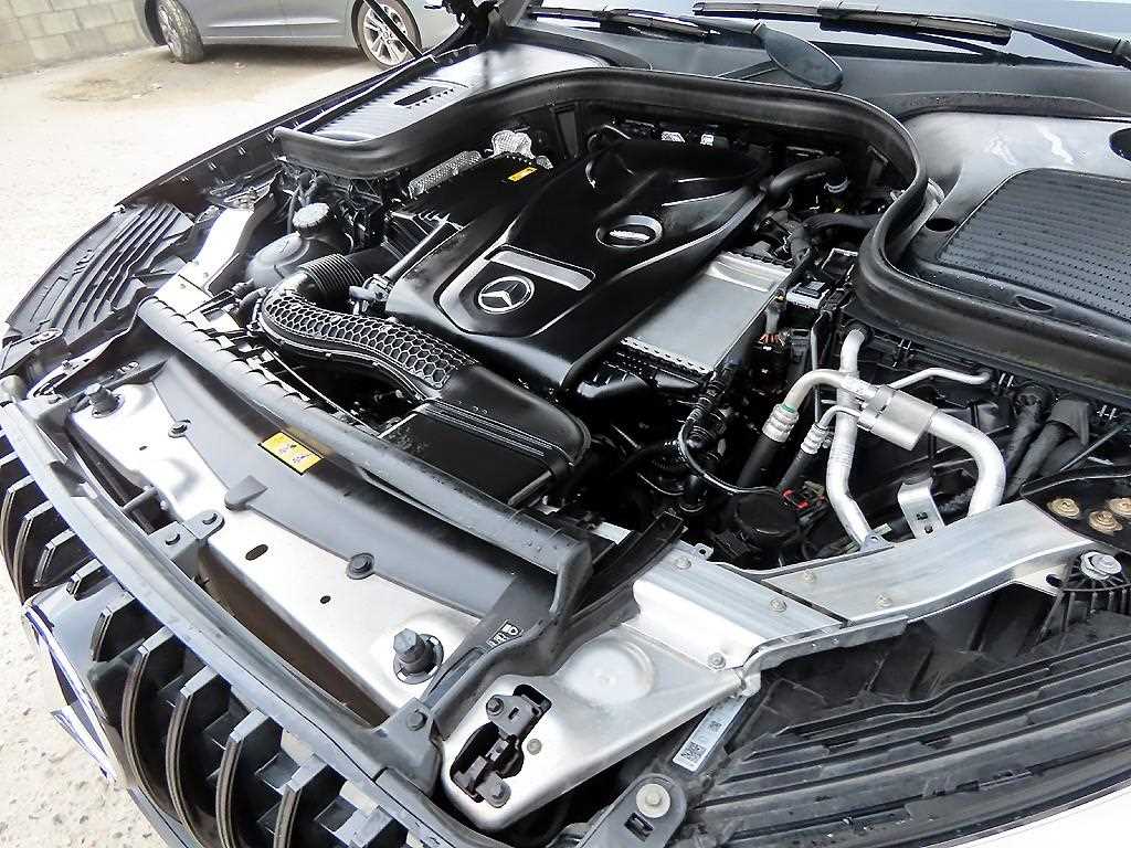 Mercedes-Benz GLC-Class — photo 19
