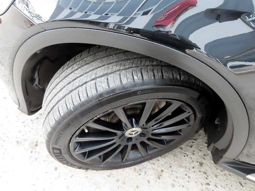 Mercedes-Benz GLC-Class — photo 20